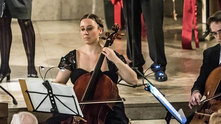 Impressionen vom Weihnachtskonzert mit dem Coburger Collegium musicum in St. Marien: Ulrike GosselFoto: Jochen Berger