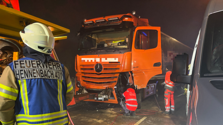 Alkohol am Steuer: Unfall mit Verletztem auf der B14 bei Ansbach