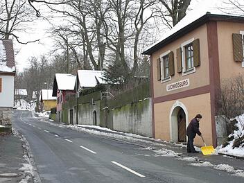 Die Häuschen am Höchstadter Kellerberg mit ihren darunter liegenden Felsenkellern zählen zu den bedeutendsten Anlagen dieser Art in Europa. Für ihren Erhalt und die Sanierung der einzelnen Objekte macht die EU Geld locker. Foto: Andreas Dorsch