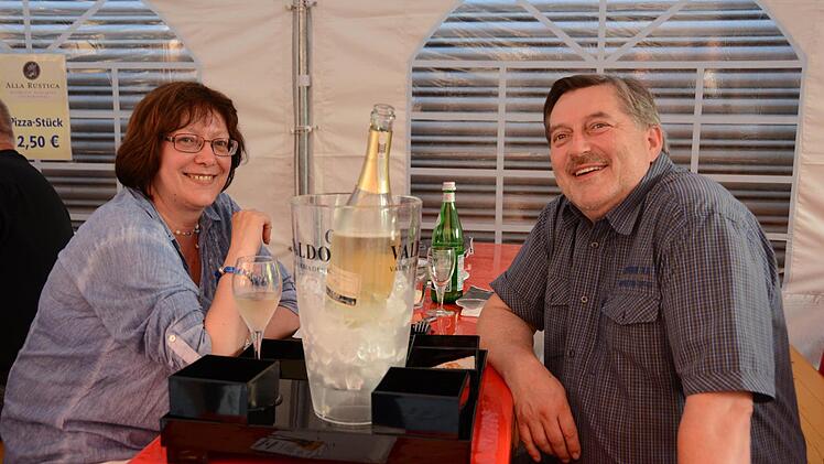 Impressionen vom Beginn des Altstadtfests am Freitagabend. Foto: Dagmar Besand