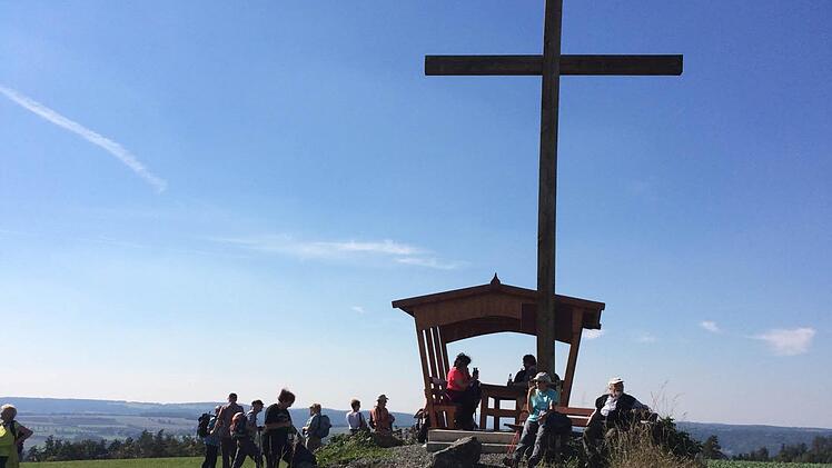 Das Kreuz oberhalb Neufangs Foto: Alexander Müller