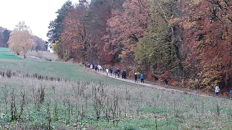 Wanderung in der Kulturlandschaft Foto: Carmen Schwind