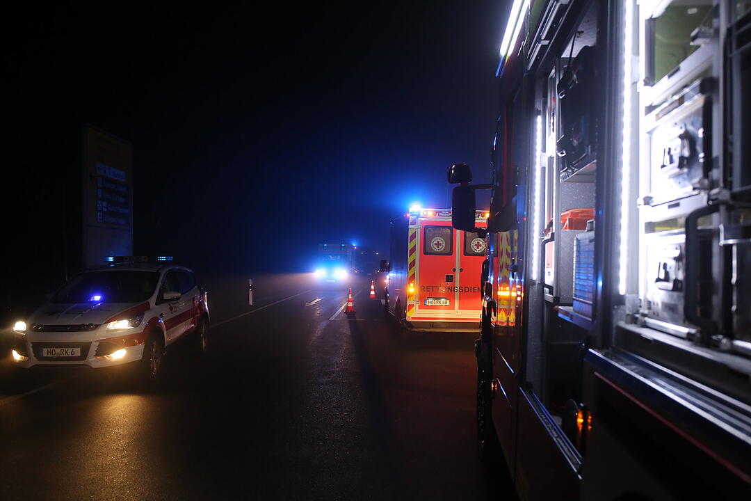 Oberfranken: Schwerverletze nach Frontalcrash an Autobahnauffahrt
