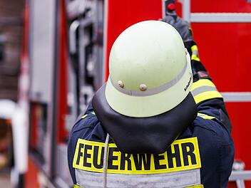 Verletzte bei Hofbrand im Kreis Rh&ouml;n-Grabfeld - sechsstelliger Schaden
