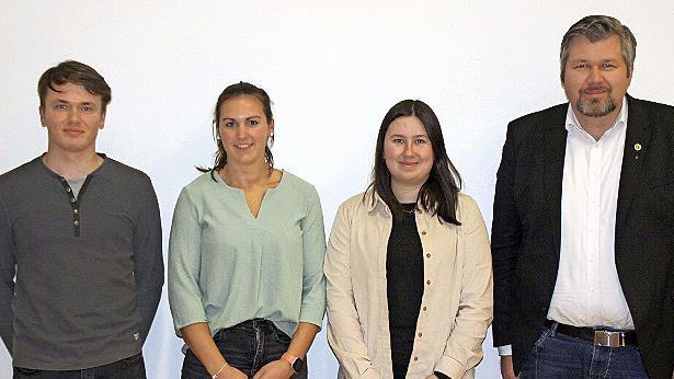 Der Vorstand des TV mit den vier Vorsitzenden: (von links) Christian Lummel, Ulrike Seufert, Melissa Witzke, Michael Worschech