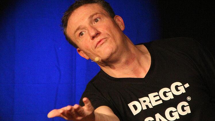 Michl Müller servierte bestes Kabarett bei seinem Auftritt am Samstagabend in der Zehentscheune in Neunkirchen. Fotos: Josef Hofbauer