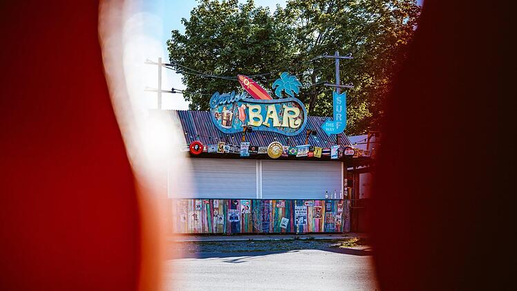 Der Aufbau beim Freischießen läuft. Foto: Marian Hamacher