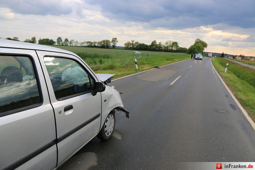 Zwei Autos kollidieren bei Eggolsheim