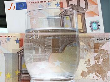 Der Gumpersdorfer Anschluss an die Rodacher Gruppe wird noch einmal teurer als gedacht. Symbolbild: Archiv/J&uuml;rgen G&auml;rtner