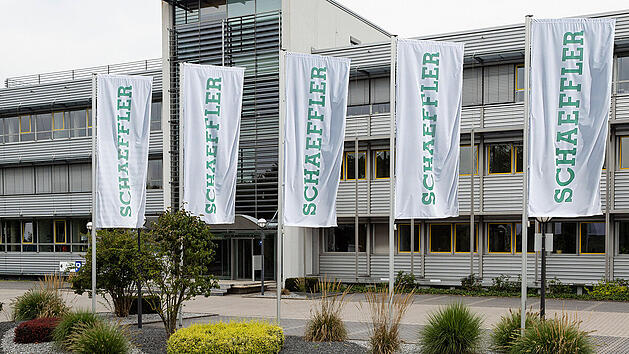 Schaeffler muss Umsatzprognose deutlich senken: Flaute bei Autoproduktion