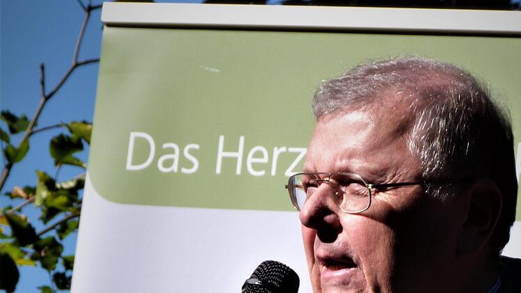 Präsident Olaf Schmidt von der Landesanstalt für Wald und Forstwirtschaft