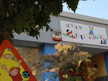 Bekommt der Kindergarten Ebenhausen bald einen Anbau, um mehr Kinder betreuen zu können? Maßgeblich soll die Diözese diese Entscheidung treffen. Die will von dem Antrag gar nichts wissen. Foto: Carmen Schmitt