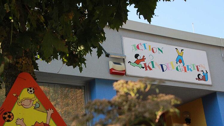 Bekommt der Kindergarten Ebenhausen bald einen Anbau, um mehr Kinder betreuen zu können? Maßgeblich soll die Diözese diese Entscheidung treffen. Die will von dem Antrag gar nichts wissen. Foto: Carmen Schmitt