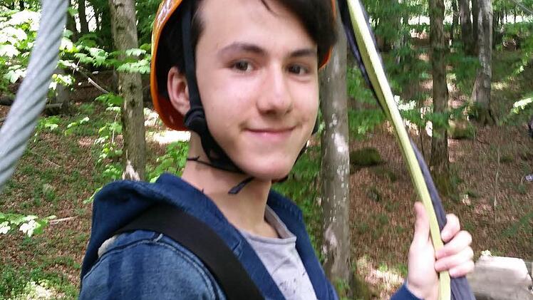 Vivien Ramage erkundete den Klettergarten am Neustädter Haus.
