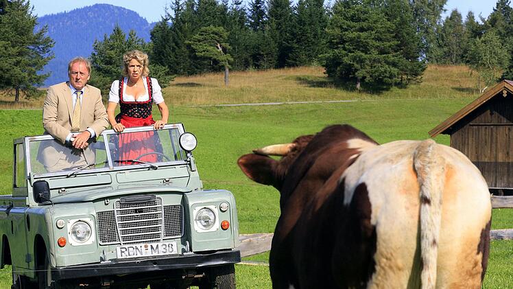 1974 spielten Michaela May und G&uuml;nther Maria Halmer in Helmut Dietls Serie "M&uuml;nchner Geschichten" das Paar Susi und Tscharli. 2010 trafen sie in "Eine Sennerin zum Verlieben" auf der Alm zusammen.