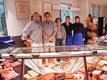 Sie führen und lenken die Traditionsmetzgerei Kraus in der Strau in Kronach: Eberhard Kraus, Philipp Kraus, Christa Kraus, Ellen Kraus und Stephanie Kraus (von links).