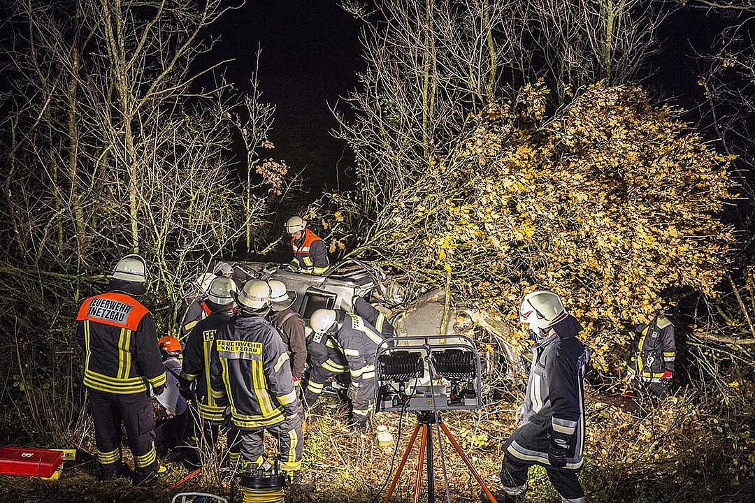 Haßfurt: Fahrer nach Unfall auf der A70 stundenlang eingeklemmt