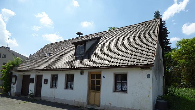 Das Feuerwehrgerätehaus in Leutzdorf Foto: Thomas Weichert