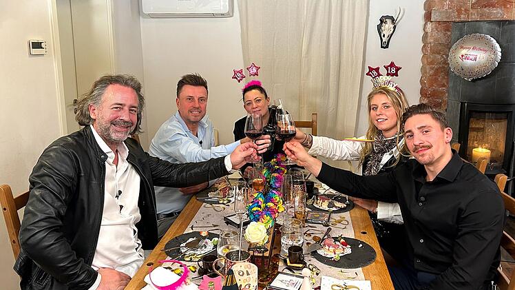 "Das perfekte Dinner" - hier die Jubiläumsrunde zum 18. Geburtstag der Sendung - kommt im Juli aus der sinnbildlichen Konserve.