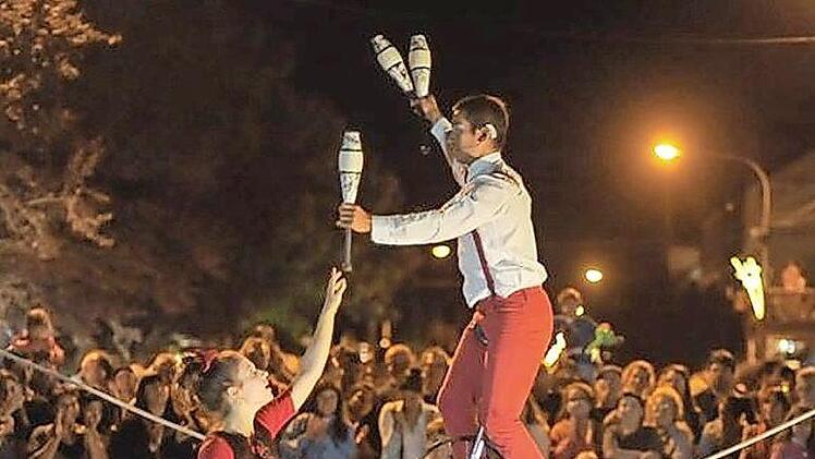 Mit ihrer Show "A lucky strike" wollen die Argentinier "Cia Intrepidos" bei "Bamberg zaubert" punkten.  Foto:PR