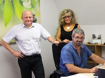 Drei der vier von der zentralen Beschaffungsstelle in der Stadtverwaltung (von links): Gerald Hellmuth, Heike Döhler und Kai Bartlau. Simone Bastian