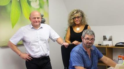 Drei der vier von der zentralen Beschaffungsstelle in der Stadtverwaltung (von links): Gerald Hellmuth, Heike Döhler und Kai Bartlau. Simone Bastian
