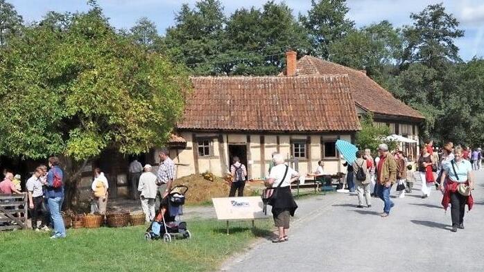Das Fränkische Freilandmuseum in Fladungen hatte auch in diesem Jahr wieder rund 60.000 Besucher zu Gast.  Foto: Friedrich