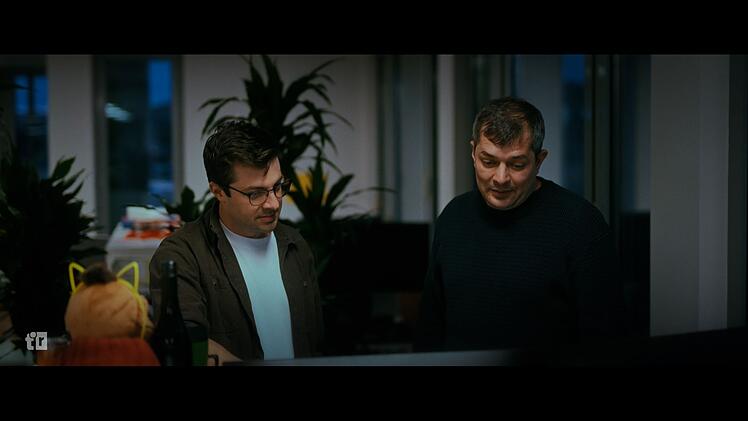 Den Cybersecurity-Experten Harrison Sand (links) und Erlend Leiknes gelang es, hinter die Kulissen des Scams zu blicken.