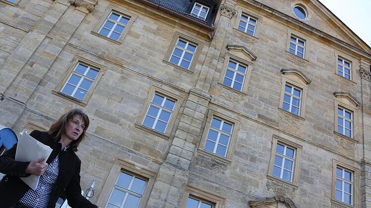 Von außen schon fertig: die ehemalige Propstei und künftige städtische Musikschule. Karin Hamper betreut das Sanierungsprojekt.