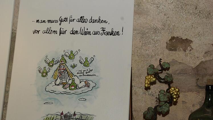 Ein Segen, dass es den Frankenwein gibt, meint auch Petrus.