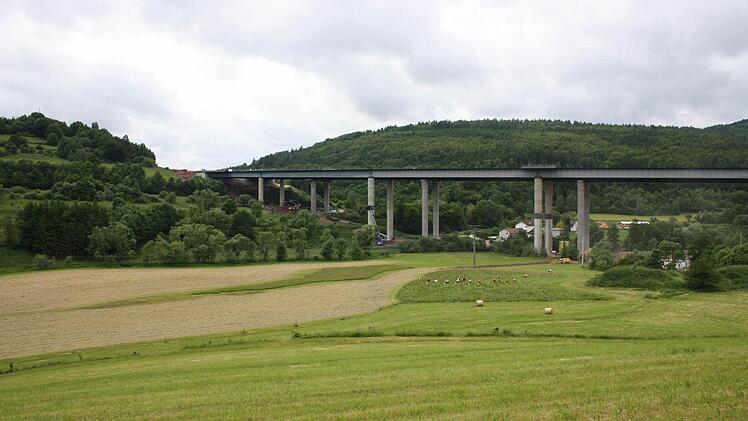 Die alte Brücke mit dem Widerlager Würzburg.