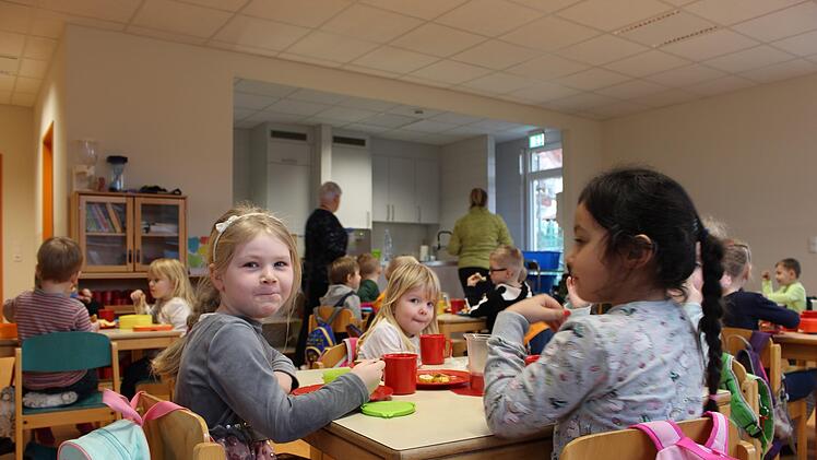 Erst im vergangenen Jahr wurde der Kindergarten Stadtmitte erweitert. Dort kommen zusätzliche Kleinkindgruppen unter. Trotzdem reicht der Platz nicht aus. Foto: Archiv/Julia Raab