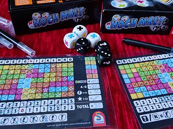 Spiele-Test "Noch mal!": So gut ist das Roll-and-Write der Exit-Erfinder