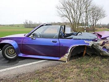 Schrottreif ist der hübsche Oldtimer aus dem Landkreis Bamberg. Der Opel sollte eigentlich verkauft werden.  Foto: Michael Stelzner