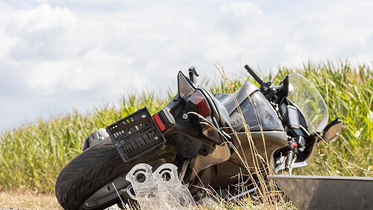 63-Jähriger stirbt bei schwerem Motorradunfall