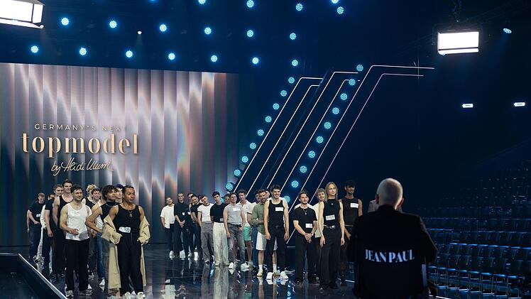 Die 21. Staffel "Germany's Next Topmodel - by Heidi Klum" startet mit den M&auml;nnern.