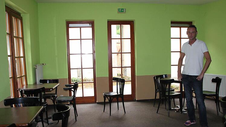 Alexander Walther hat mit dem Fußgänger in Bad Brückenau viel vor. Hier möchte er zum Beispiel Spielmöglichkeiten für Kinder schaffen. Foto: Ulrike Müller