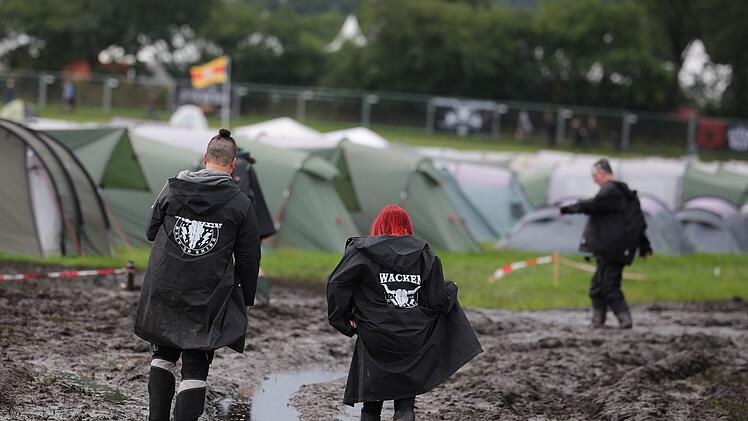 Vor dem Wacken Open Air - Aufbau und Anreise