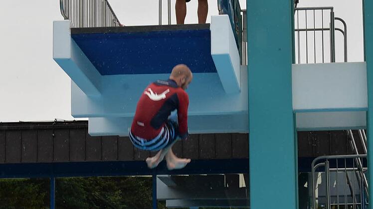 Wassertag beim Jugendfestival YouCo im Aquaria Freibad in CoburgFoto: Ronald Rinklef