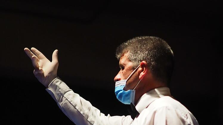 Unverzichtbar. die Kampfrichter.