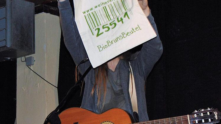 Der "Weiherer" bei seinem Auftritt in Loffeld Foto: Birgit Kunig