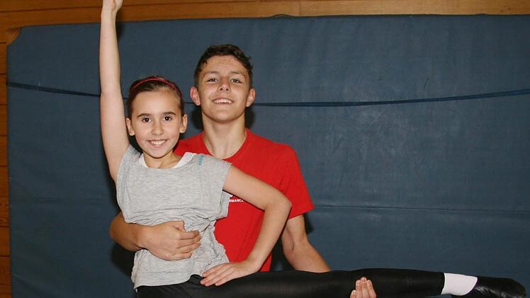 Tanzprinz Anton Gomer hat eine neue Partnerin. Derzeit übt er mit Hannah Hendel, sie ist drei Jahre jünger - und "wunderbar leicht", wie er sagt. Foto: Sonja Adam