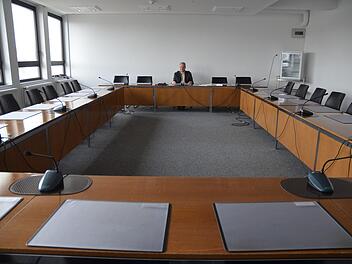 Sogar ein ganz ordentlicher Sitzungsraum fand im "Interimsrathaus" Platz.Rainer Lutz
