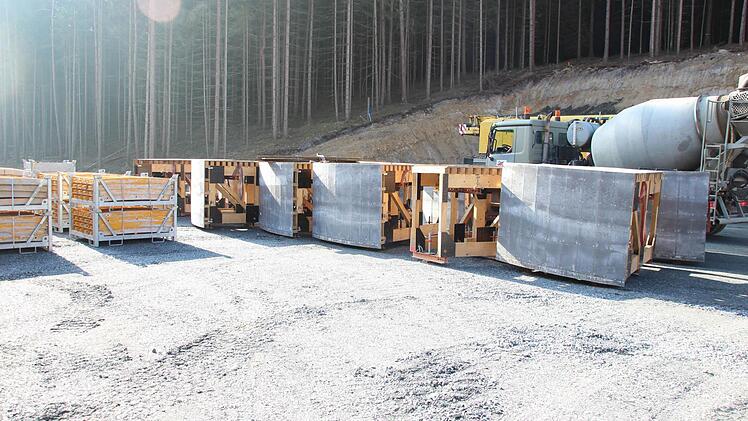 Die Schalungsteile für das Fundament von Windrad Nummer 5  Foto: Friedwald Schedel