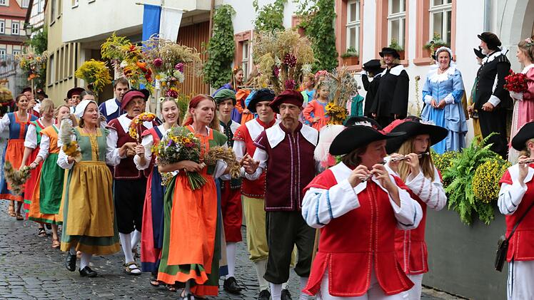 Die Schnitter ziehen ein.  Thomas Malz