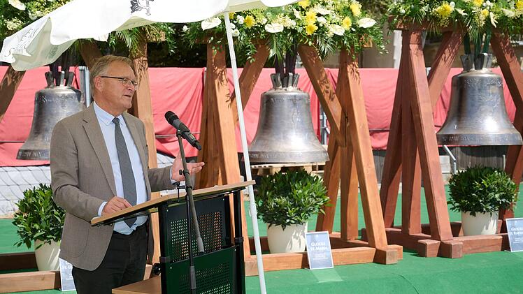 Bamberg: Neue Glocken von St. Michael geweiht - "außergewöhnliches Kapitel"