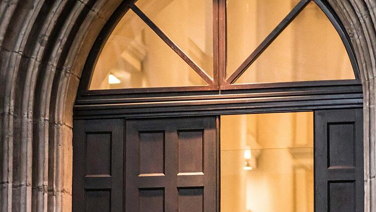 Die Coburger Bachnacht unter der Leitung von Peter Stenglein lockte zahlreiche Zuhörer an mit ihrem vielseitigen Programm. Foto: Jochen Berger