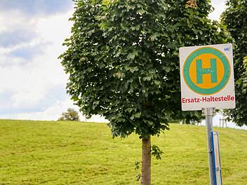 Hausen: Busse umfahren Haltestelle - wegen Baustelle