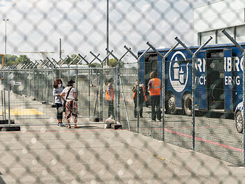 Nach der Landung zum Corona-Test: "Wir kommen aus Palma, die Risikoerklärung hat uns erwischt"