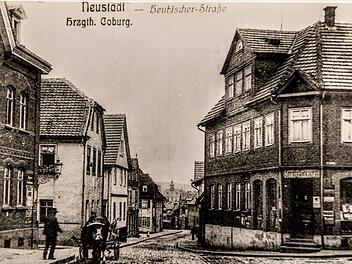 Historische Aufnahme der Heubischer Straße in Neustadt zu Zeiten, als Neustadt noch Teil des Herzogtums Coburg war.Foto: Tageblatt-Archiv